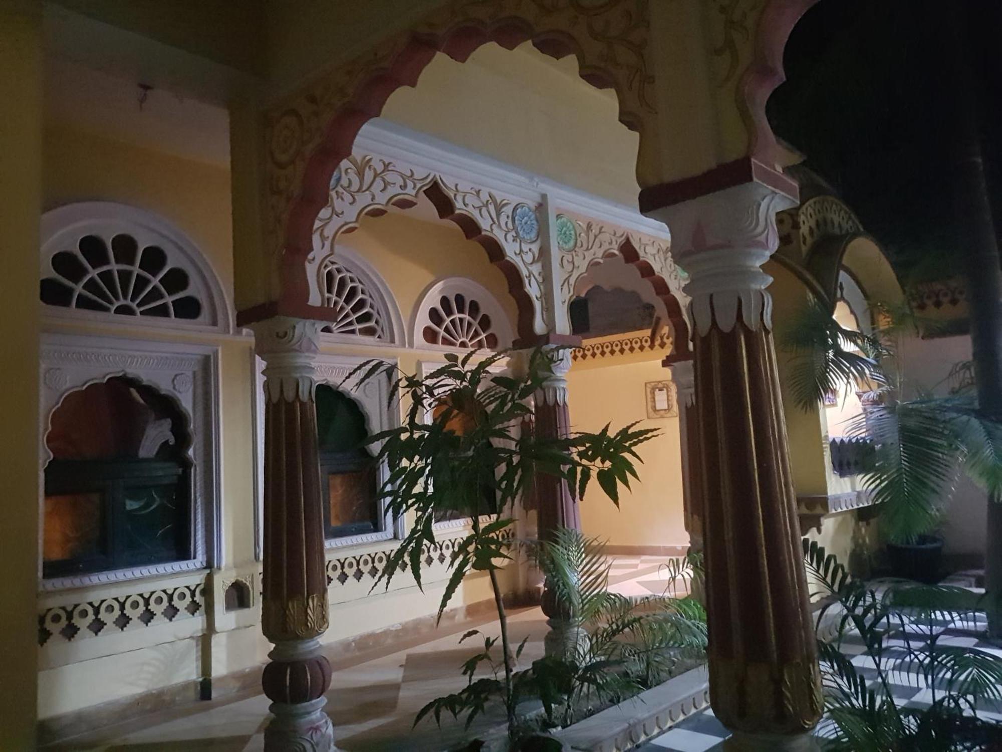Ferienwohnung Sureli Haveli Jaipur Zimmer foto